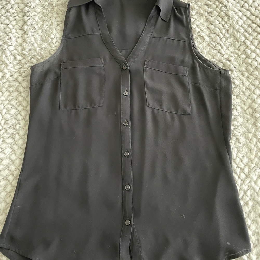 Express Black Portofino Sleeveless Button-Down Blouse